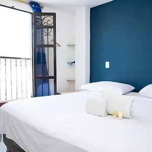2* Hotel Carolina Del Mar